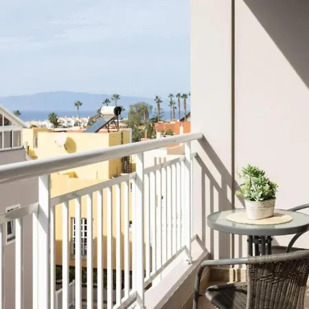 Townhouse With Pool And Sea View In Holiday home