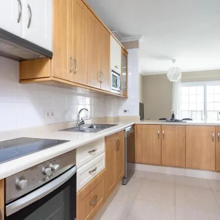 Holiday home Townhouse With Pool And Sea View In