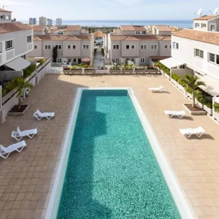 Townhouse With Pool And Sea View In Holiday home *